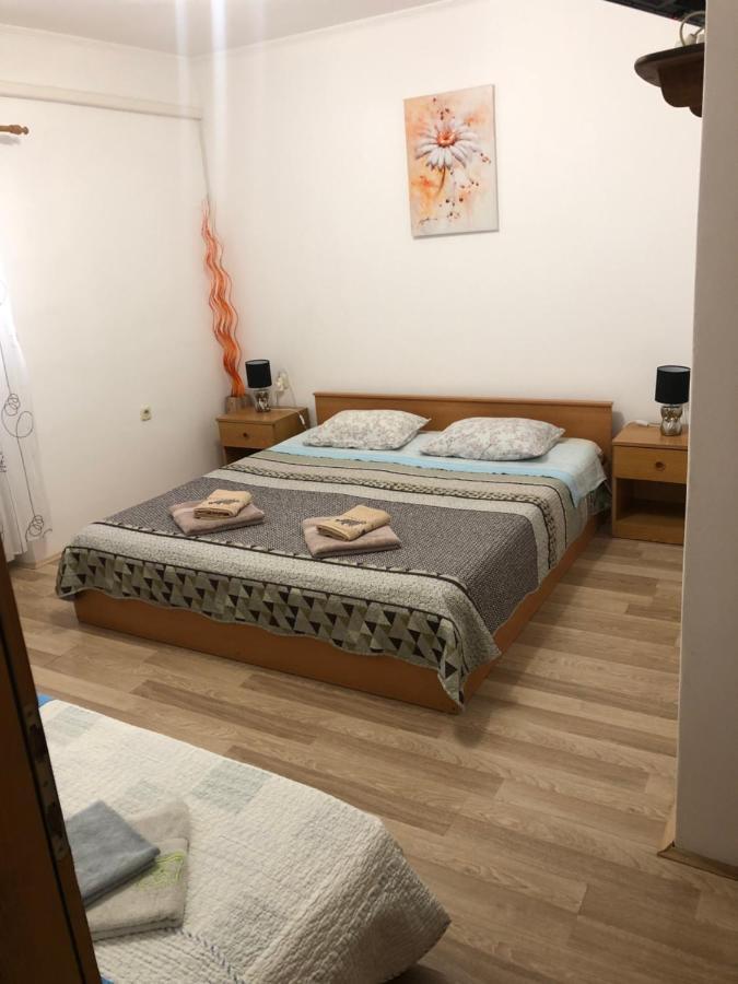Apartmani Luiza Cres Eksteriør billede