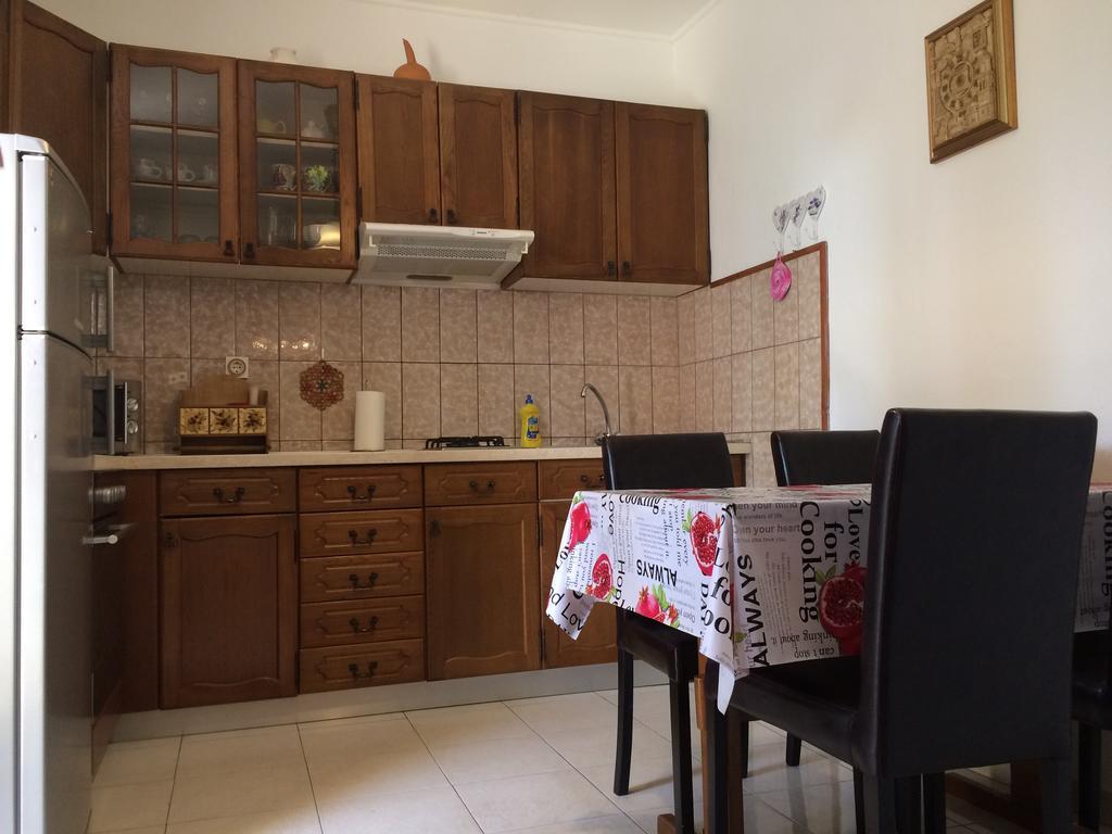 Apartmani Luiza Cres Eksteriør billede