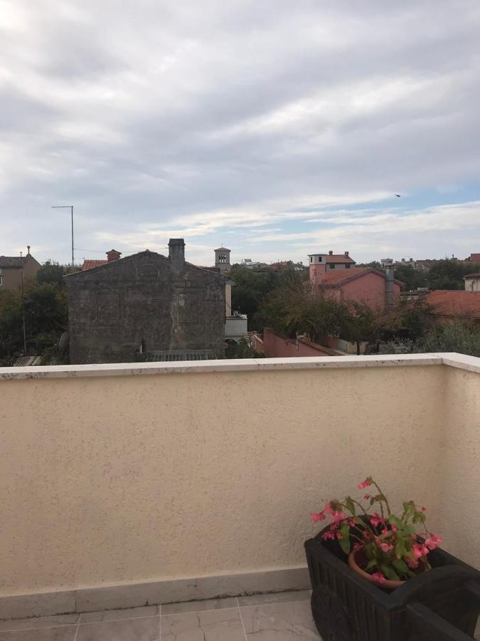 Apartmani Luiza Cres Eksteriør billede