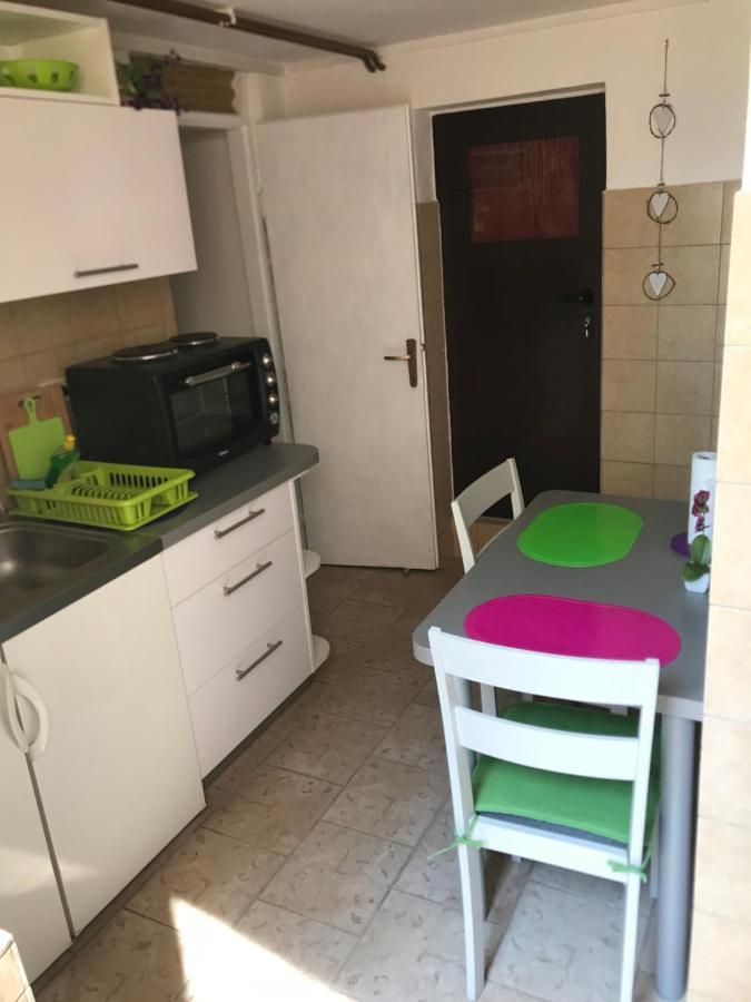 Apartmani Luiza Cres Eksteriør billede